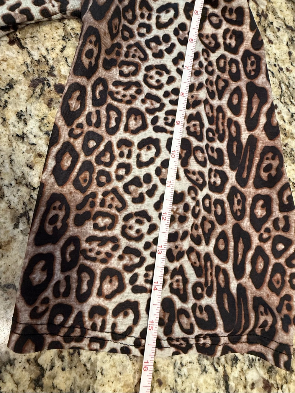 Giddy Up Glamour western leopard print cactus floral top crop sleeves SZ M - Picture 8 of 11
